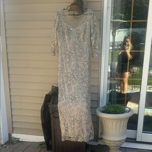 Tadashi shoji gown